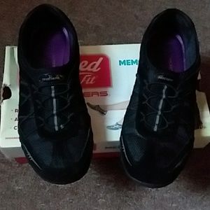 Black Skechers breathe easy weekenders